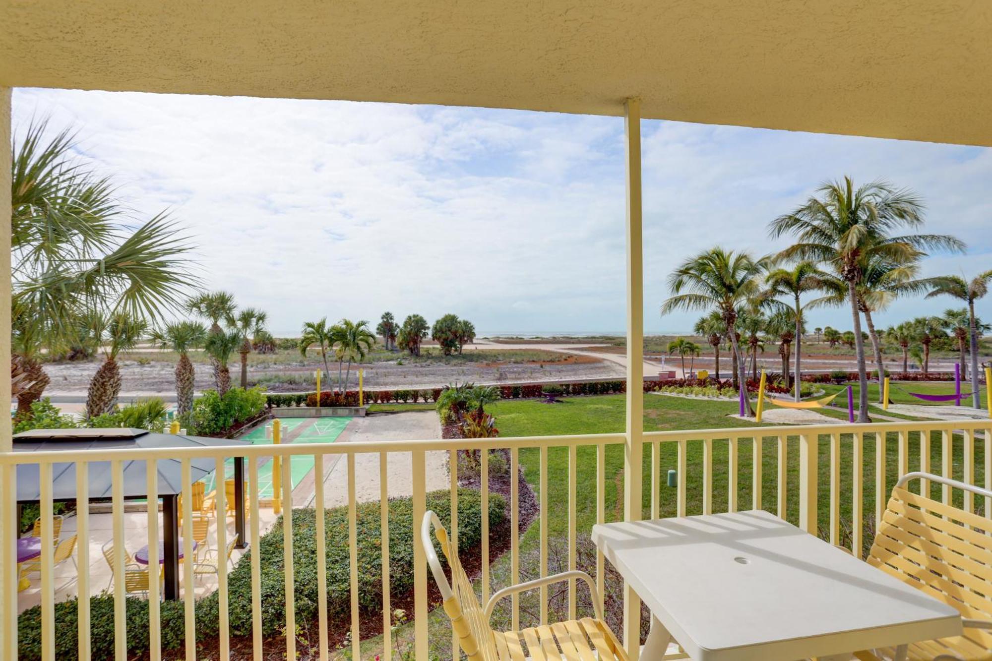 South Beach Condo Hotel By Travel Resort Services, Inc. St. Pete Beach Exterior foto