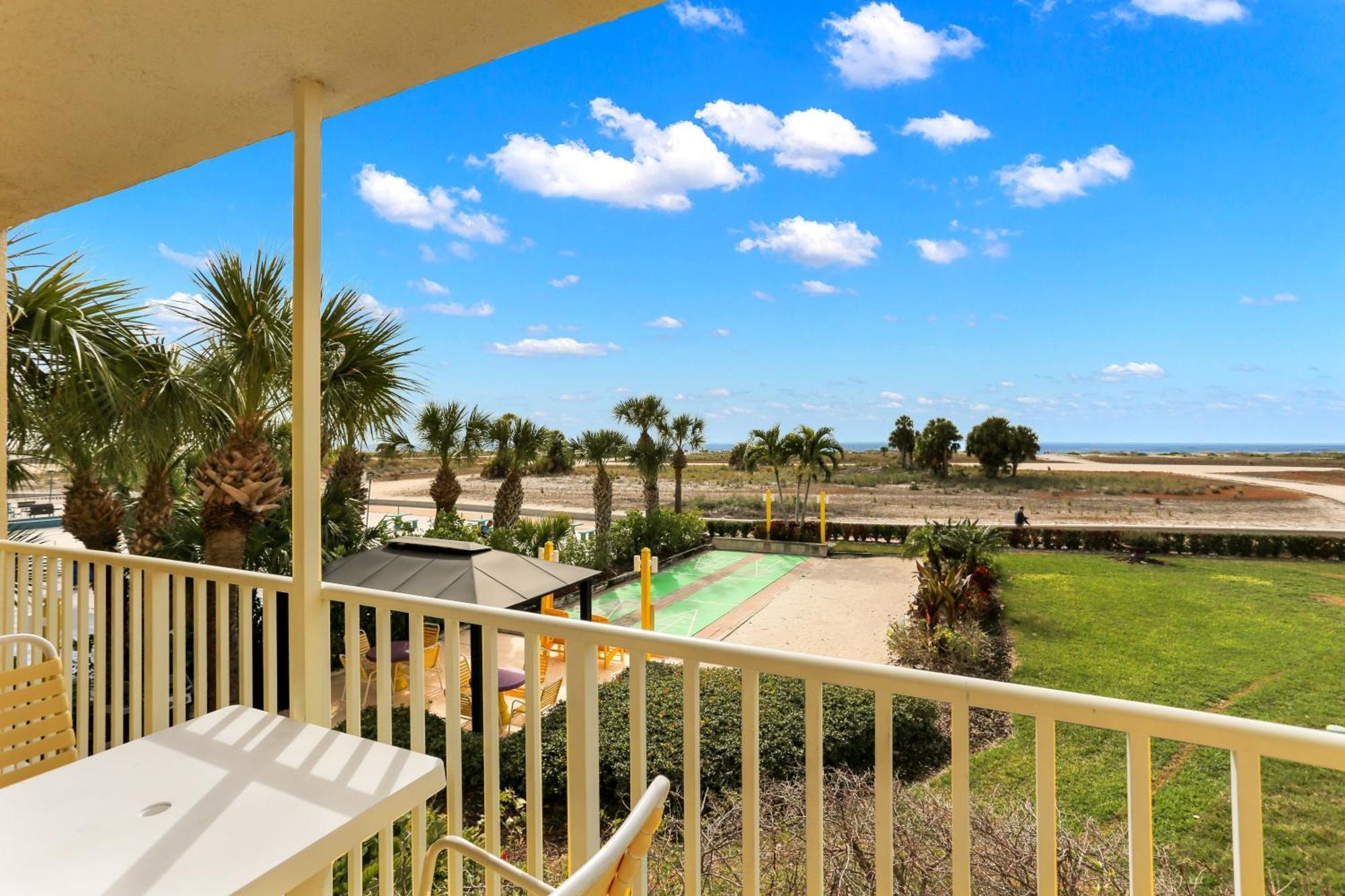 South Beach Condo Hotel By Travel Resort Services, Inc. St. Pete Beach Exterior foto